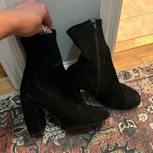 Chinese laundry suede booties